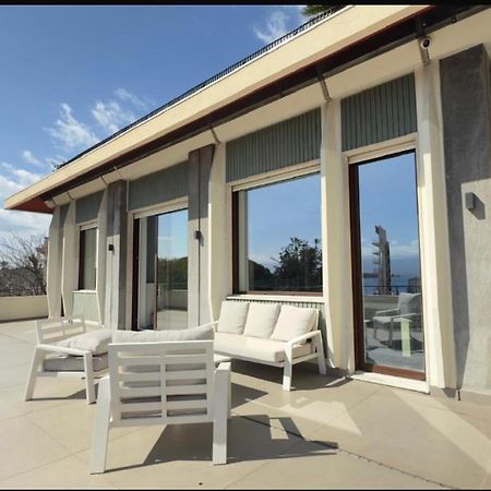 Fuorisquadra B&B メッシーナ エクステリア 写真